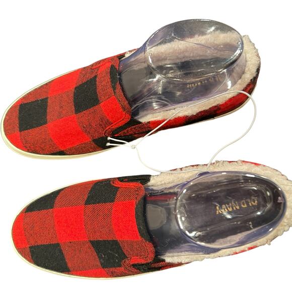 Old Navy Women’s Size 7 Slip-On Shoes Red Buffalo Plaid Faux Sherpa Lined - Picture 3 of 6